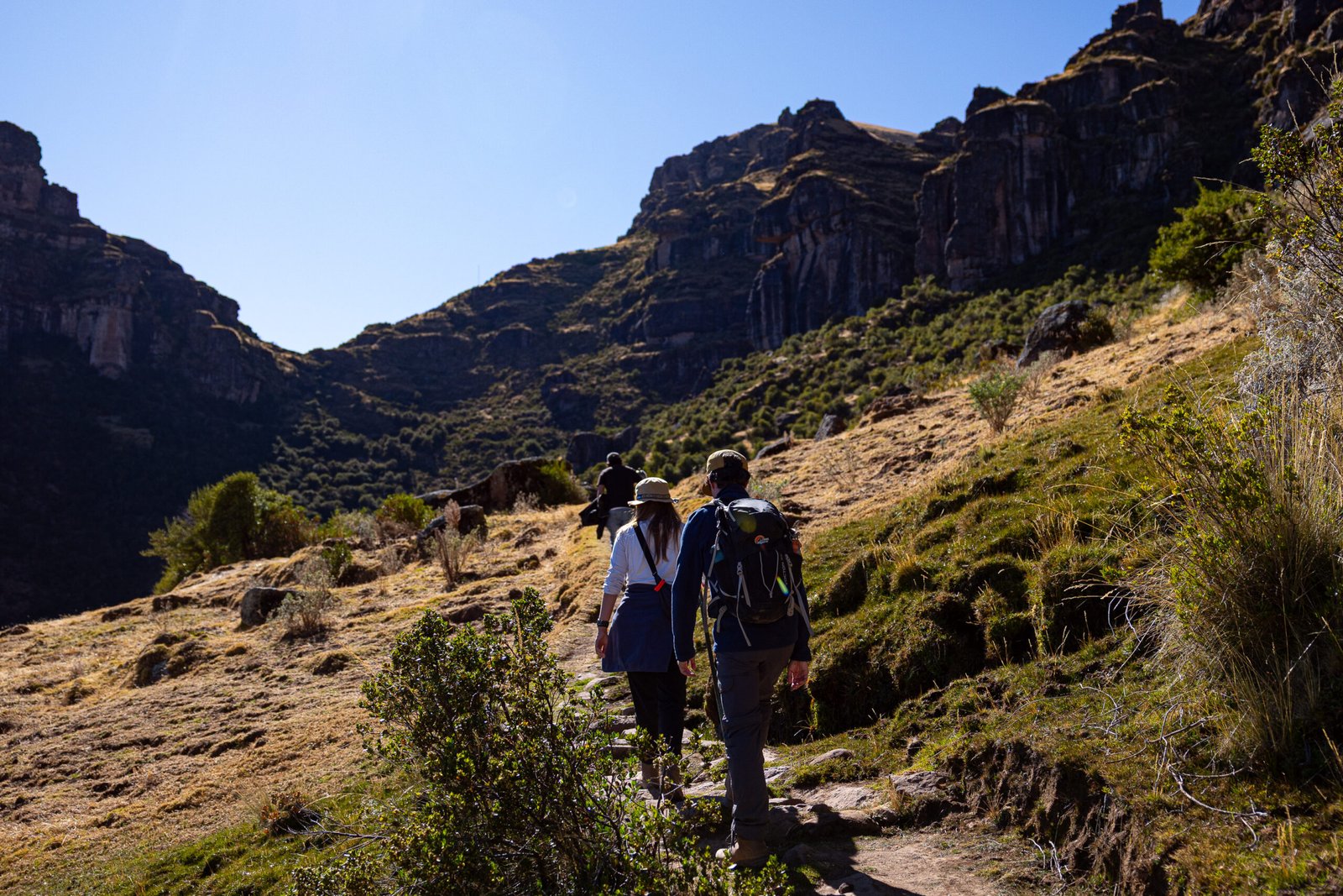 WAQRAPUKARA TREK FULL DAY TOUR