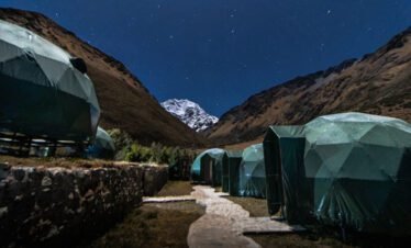 PRIVATE SALKANTAY TREK WITH SKY DOMES 4D / 3N