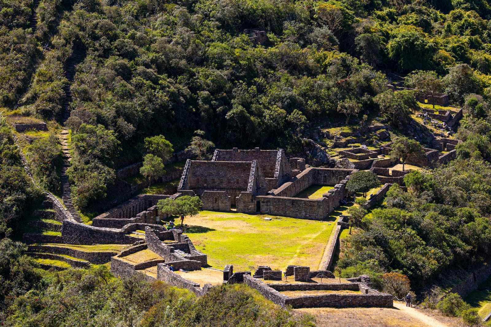 CHOQUEQUIRAO TREK 4 DAYS