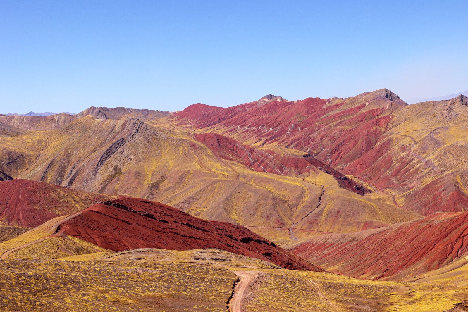 PALCOYO RAINBOW MOUNTAIN DAY HIKE