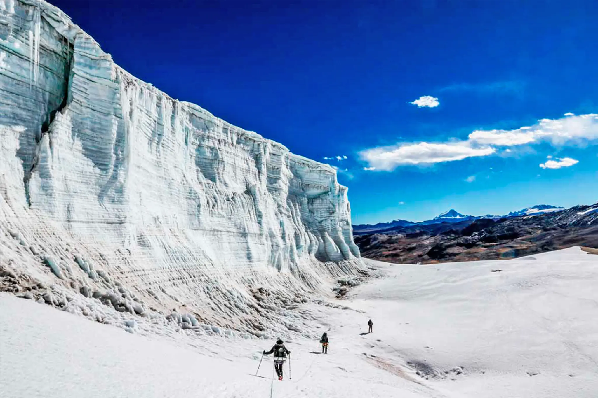 QUELCCAYA (SUYUPARINA) GLACIER – FULL-DAY TOUR